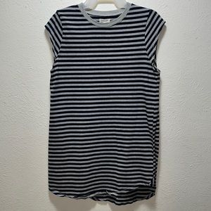 Short t shirt dress